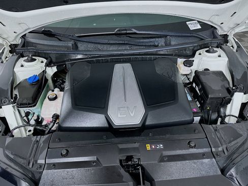 Used 2023 Kia EV6 Wind image 31