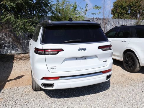 Used 2024 Jeep Grand Cherokee L Summit AWD/4WD image 12