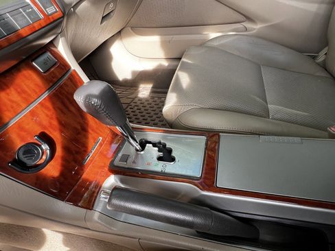 Used 2008 Toyota Solara SLE image 25