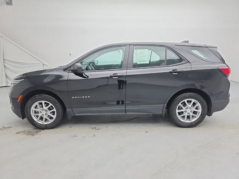 Used 2023 Chevrolet Equinox LS image 8