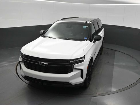 Used 2023 Chevrolet Suburban RST image 21
