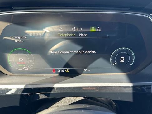 Used 2019 Audi e-tron Prestige w/ Prestige Package image 37