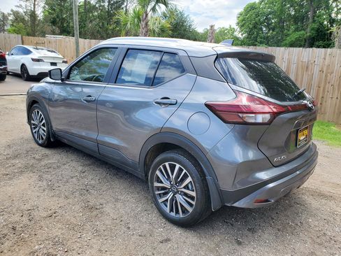 Used 2024 Nissan Kicks SV FWD image 5
