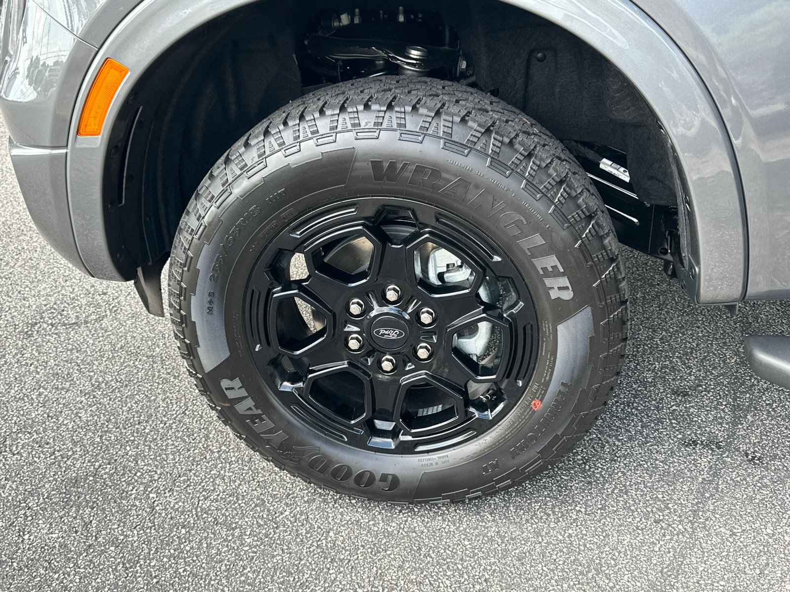 New 2026 Ford Ranger XLT w/ Black Appearance Package AWD/4WD image 12