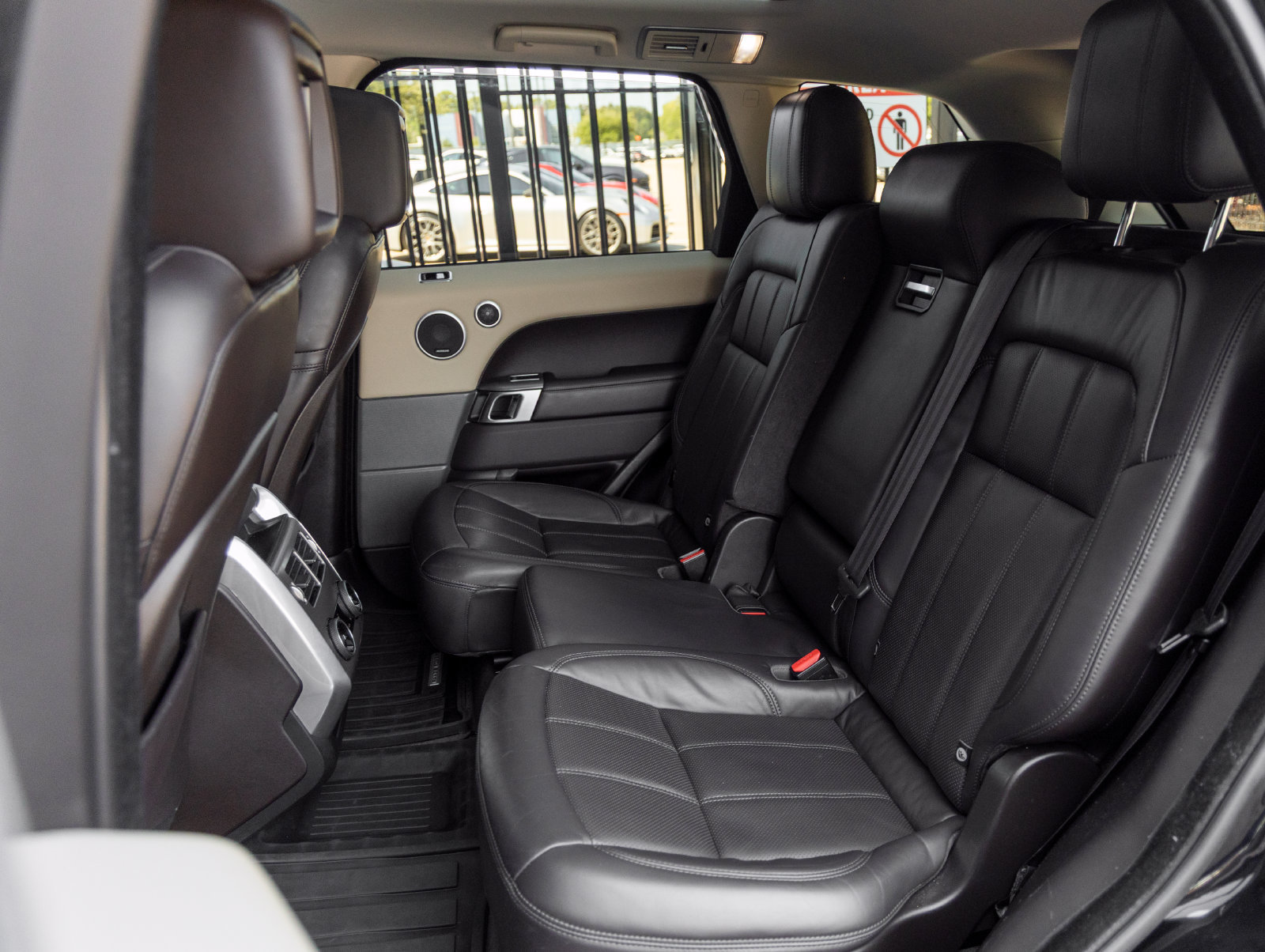 Used 2020 Land Rover Range Rover Sport HSE AWD/4WD image 33
