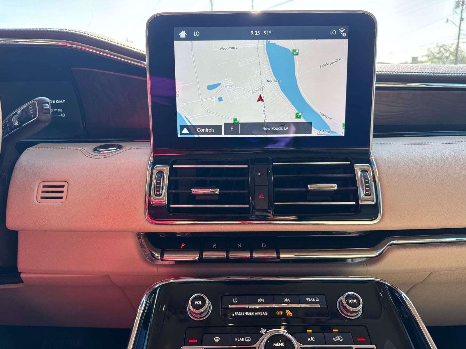 Used 2019 Lincoln Navigator Reserve AWD/4WD image 24