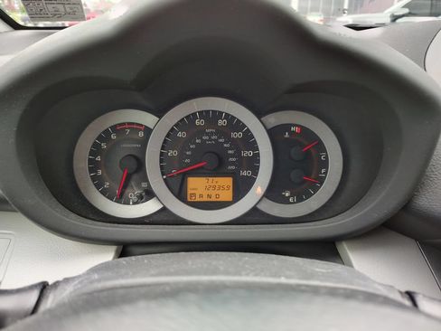 Used 2012 Toyota RAV4 4WD w/ Value Pkg image 13