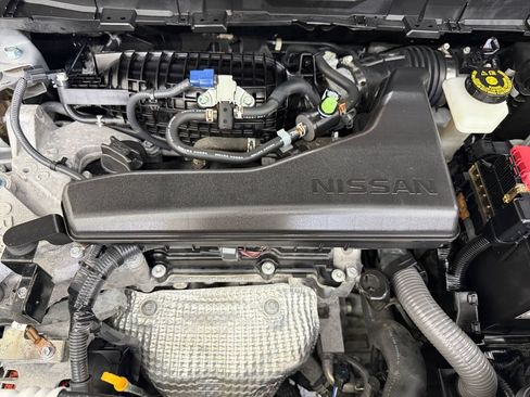 Used 2018 Nissan Rogue SV FWD image 20