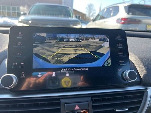 Used 2022 Honda Accord Sport image 11