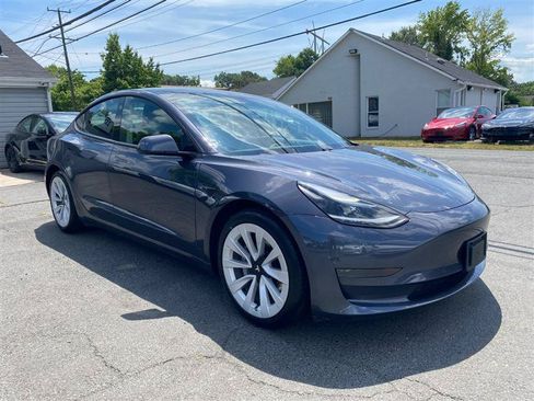 Used 2022 Tesla Model 3 Long Range AWD/4WD image 7