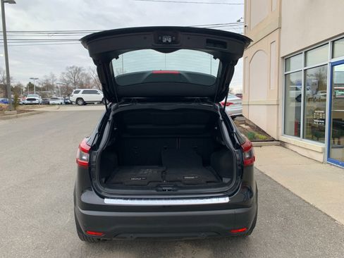 Used 2020 Nissan Rogue Sport SL w/ Premium Package image 8