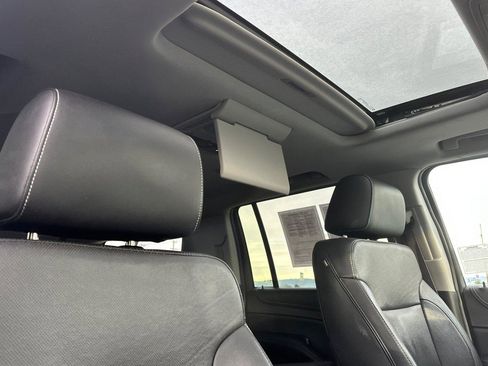 Used 2016 Chevrolet Suburban LTZ image 21