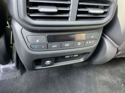 Used 2023 Honda Pilot Elite image 14