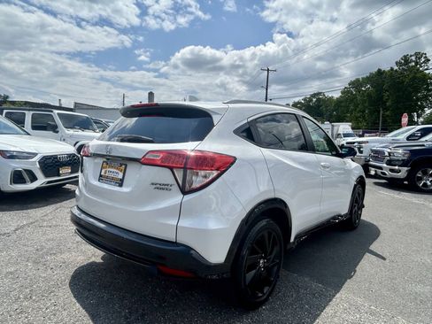 Used 2021 Honda HR-V Sport image 5