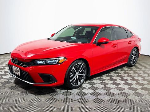 Used 2024 Honda Civic Touring image 4