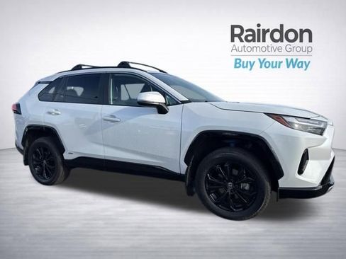 Used 2024 Toyota RAV4 SE w/ Convenience Package image 1