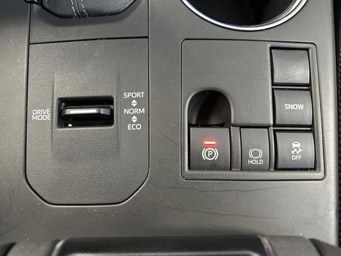 Used 2023 Toyota Highlander XSE image 27