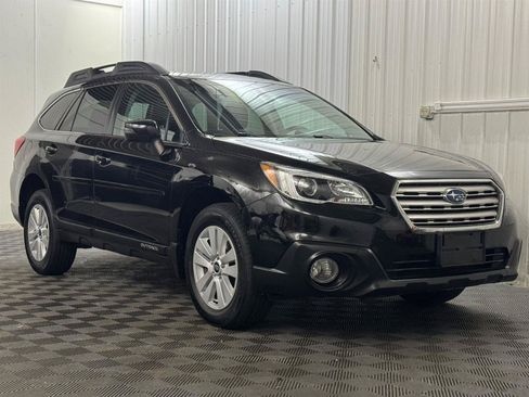Used 2017 Subaru Outback 2.5i Premium AWD/4WD image 6