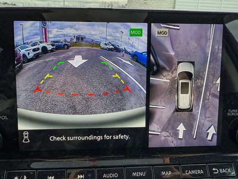 Used 2022 Nissan Pathfinder SL w/ SL Premium Package image 13