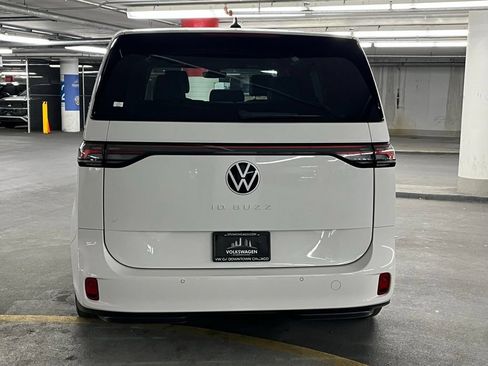 New 2025 Volkswagen ID. Buzz Pro S RWD image 36