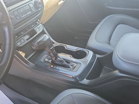 Used 2018 Chevrolet Colorado Z71 image 20