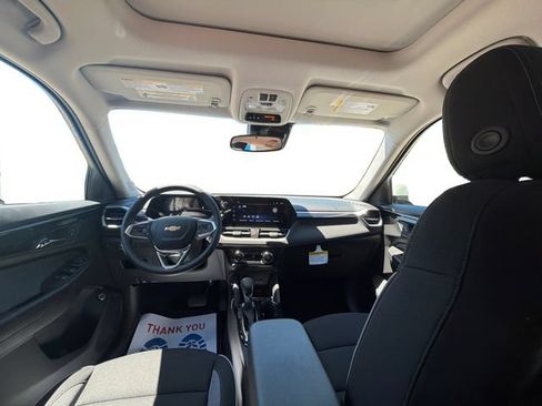 New 2026 Chevrolet TrailBlazer LT w/ Convenience Package AWD/4WD image 14
