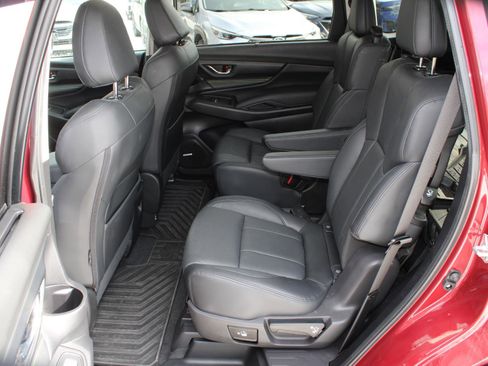 Used 2025 Subaru Ascent Bronze Edition image 17