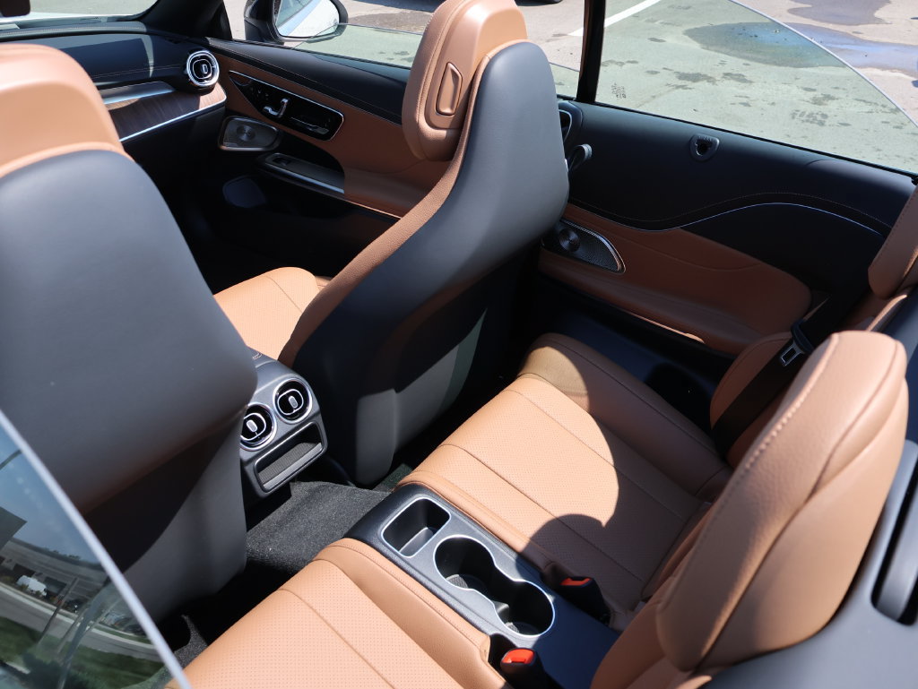 New 2027 Mercedes-Benz CLE 450 4MATIC Cabriolet image 13