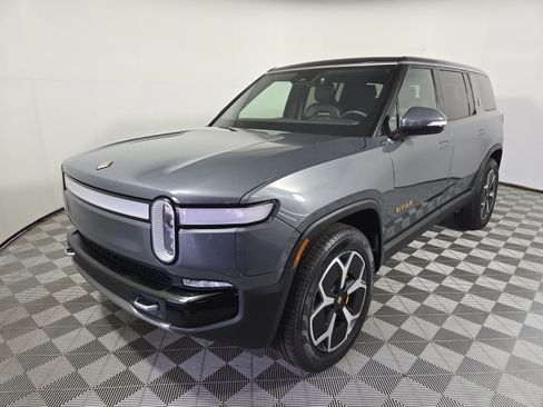 Used 2024 Rivian R1S Adventure AWD/4WD image 1