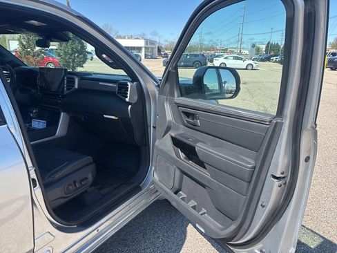 New 2026 Toyota Tundra Limited AWD/4WD image 18