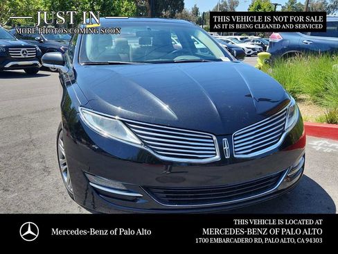 Used 2013 Lincoln MKZ FWD image 1