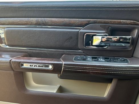 Used 2014 RAM 1500 Laramie Longhorn w/ Convenience Group image 43