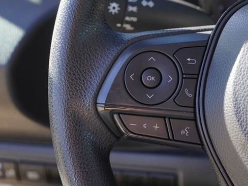 Used 2024 Toyota Corolla LE image 28