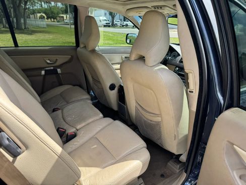 Used 2013 Volvo XC90 3.2 image 29