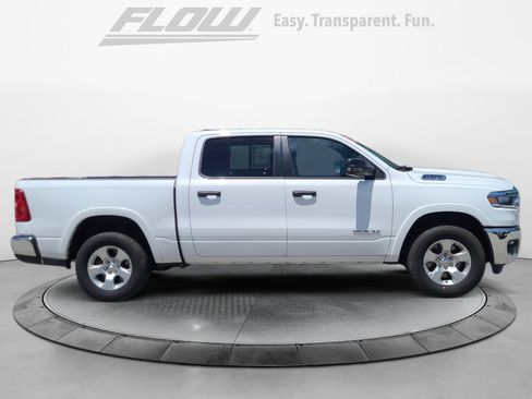Used 2025 RAM 1500 Big Horn AWD/4WD image 10