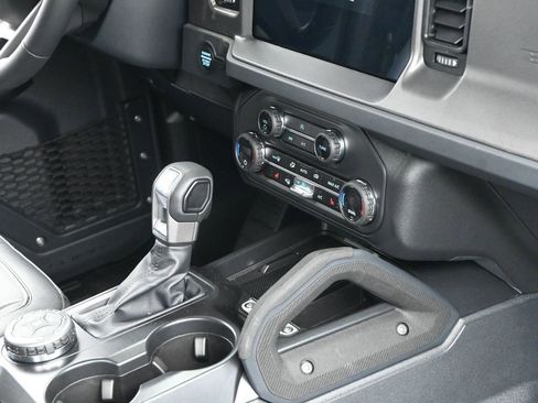 New 2025 Ford Bronco Big Bend w/ Black Diamond Package AWD/4WD image 38
