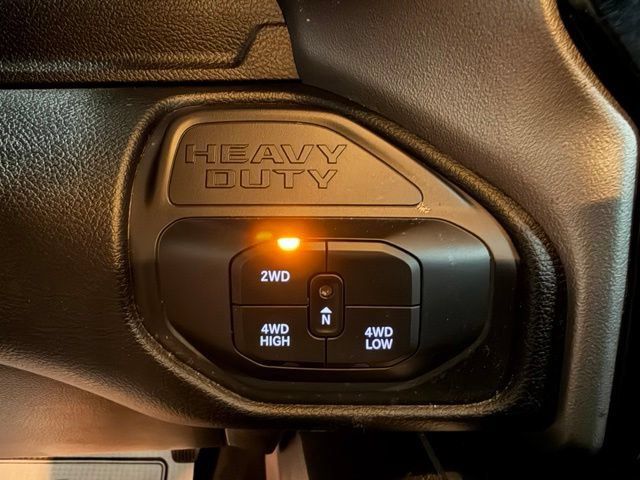 Used 2025 RAM 3500 Big Horn AWD/4WD image 35