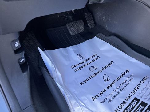 Used 2022 Honda CR-V Special Edition image 17