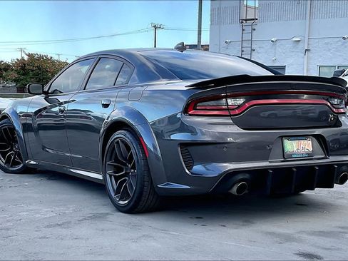 Used 2021 Dodge Charger Scat Pack RWD image 4
