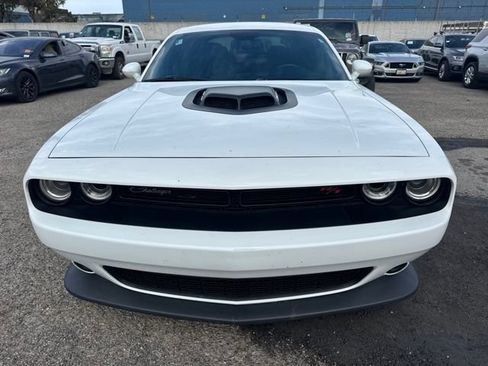 Used 2019 Dodge Challenger R/T Scat Pack w/ Shaker Package RWD image 2