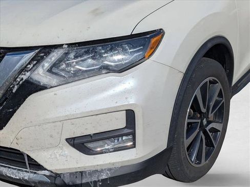 Used 2017 Nissan Rogue SL w/ SL Premium Package image 10