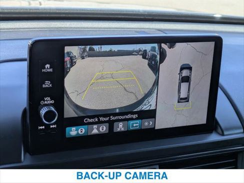 Certified 2023 Honda Pilot TrailSport image 18