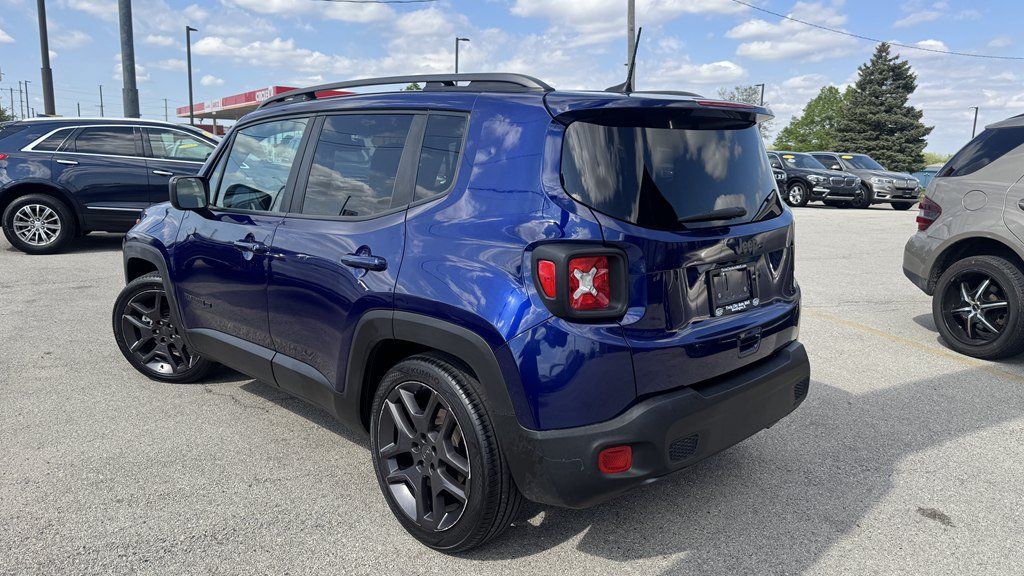 Used 2021 Jeep Renegade Latitude FWD image 6