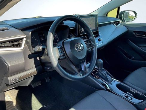 Used 2023 Toyota Corolla LE image 14