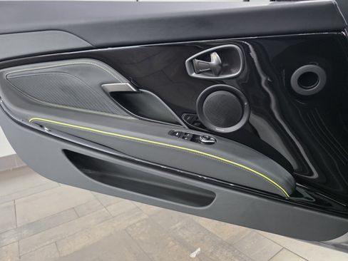 Used 2023 Aston Martin DBS Superleggera Volante RWD image 16