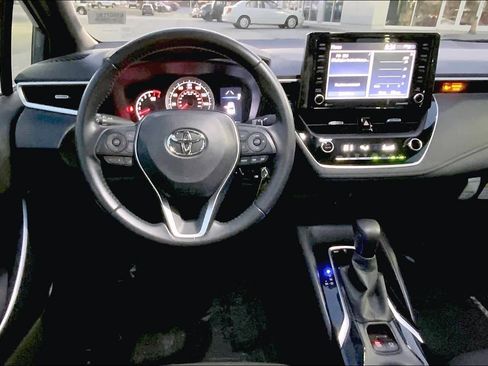 Used 2022 Toyota Corolla SE image 5
