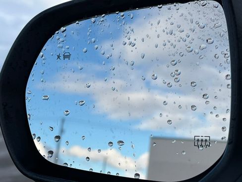 Used 2025 GMC Acadia Elevation w/ Elevation Premium Package image 40