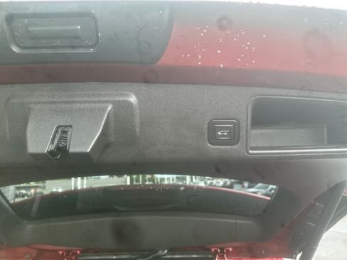 Used 2018 GMC Terrain SLT w/ Preferred Package FWD image 6