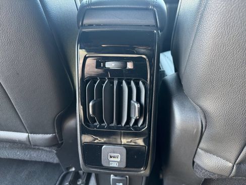 Used 2025 Jeep Compass Limited AWD/4WD image 19