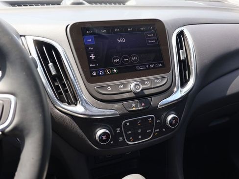 Used 2024 Chevrolet Equinox LT AWD/4WD image 21